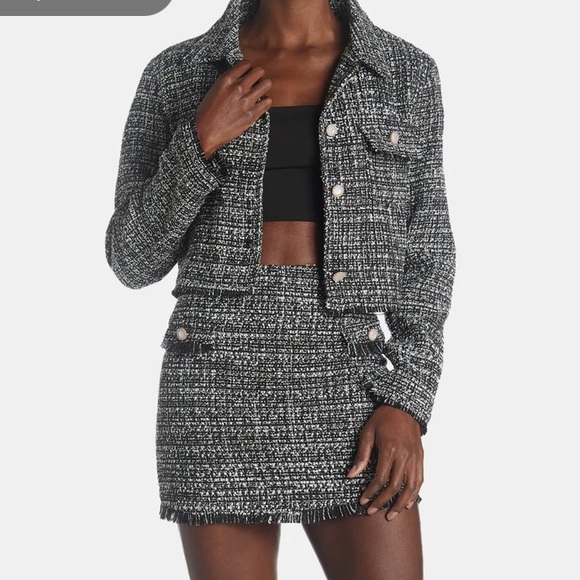 En Saison- Noelle Tweed Cropped Jacket, size Small - Picture 6 of 6